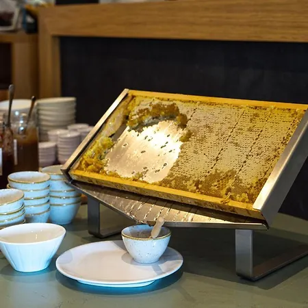 Restaurant La Corniche Hotell 3*