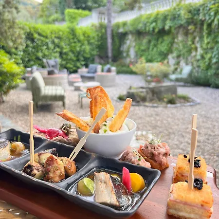 Hotell Restaurant La Corniche 3*