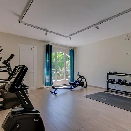 Hotell Restaurant La Corniche San-Martino-di-Lota