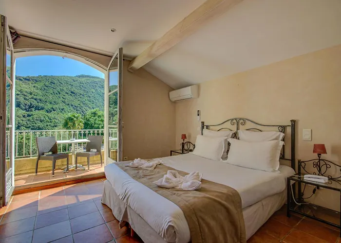 Restaurant La Corniche Szálloda San-Martino-di-Lota