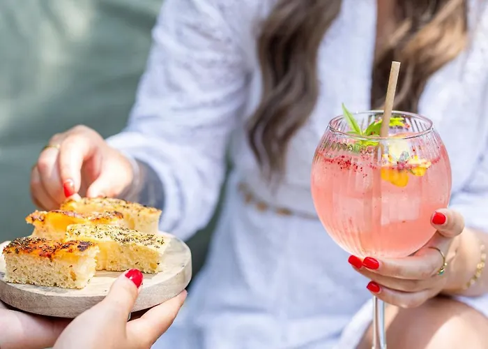 Hotel Restaurant La Corniche San-Martino-di-Lota